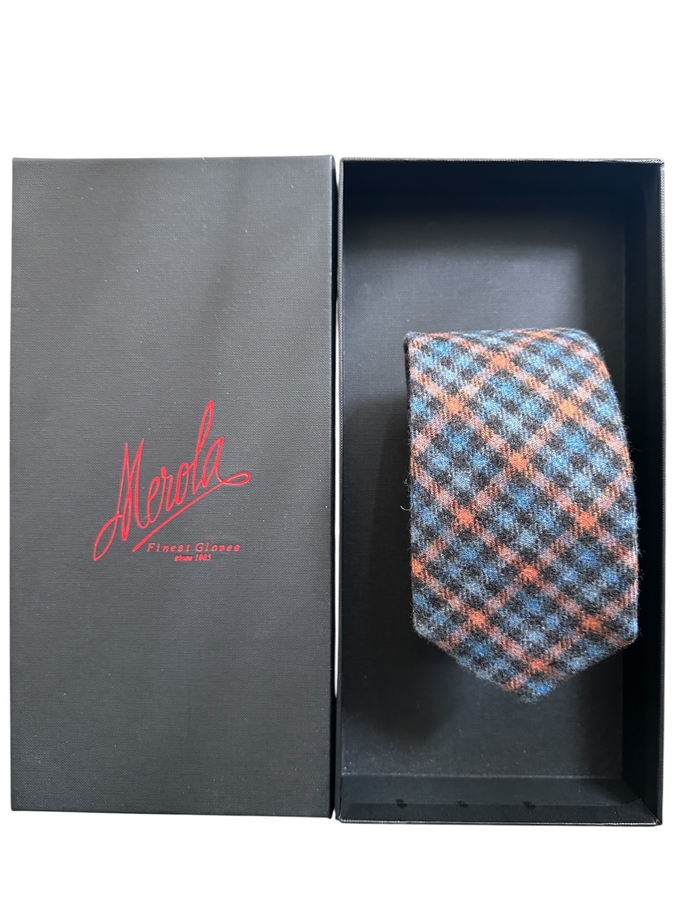 Exclusive archive Ties crafted from 100% pure cashmere hand made in Italy (cm 8,5 x cm 148)