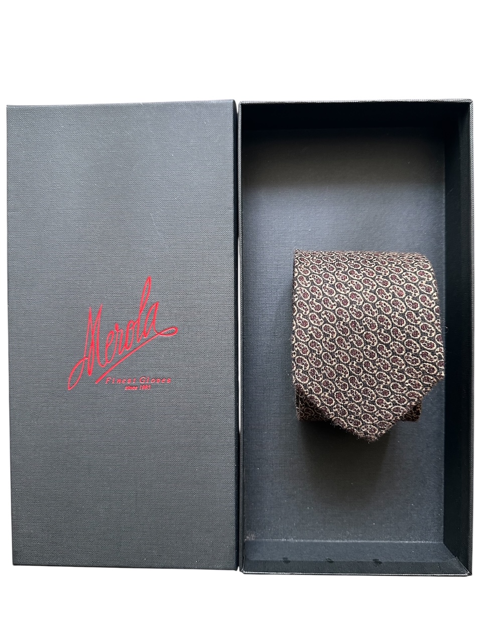 Exclusive archive Ties crafted from 100% pure cashmere hand made in Italy (cm 8,5 x cm 148)