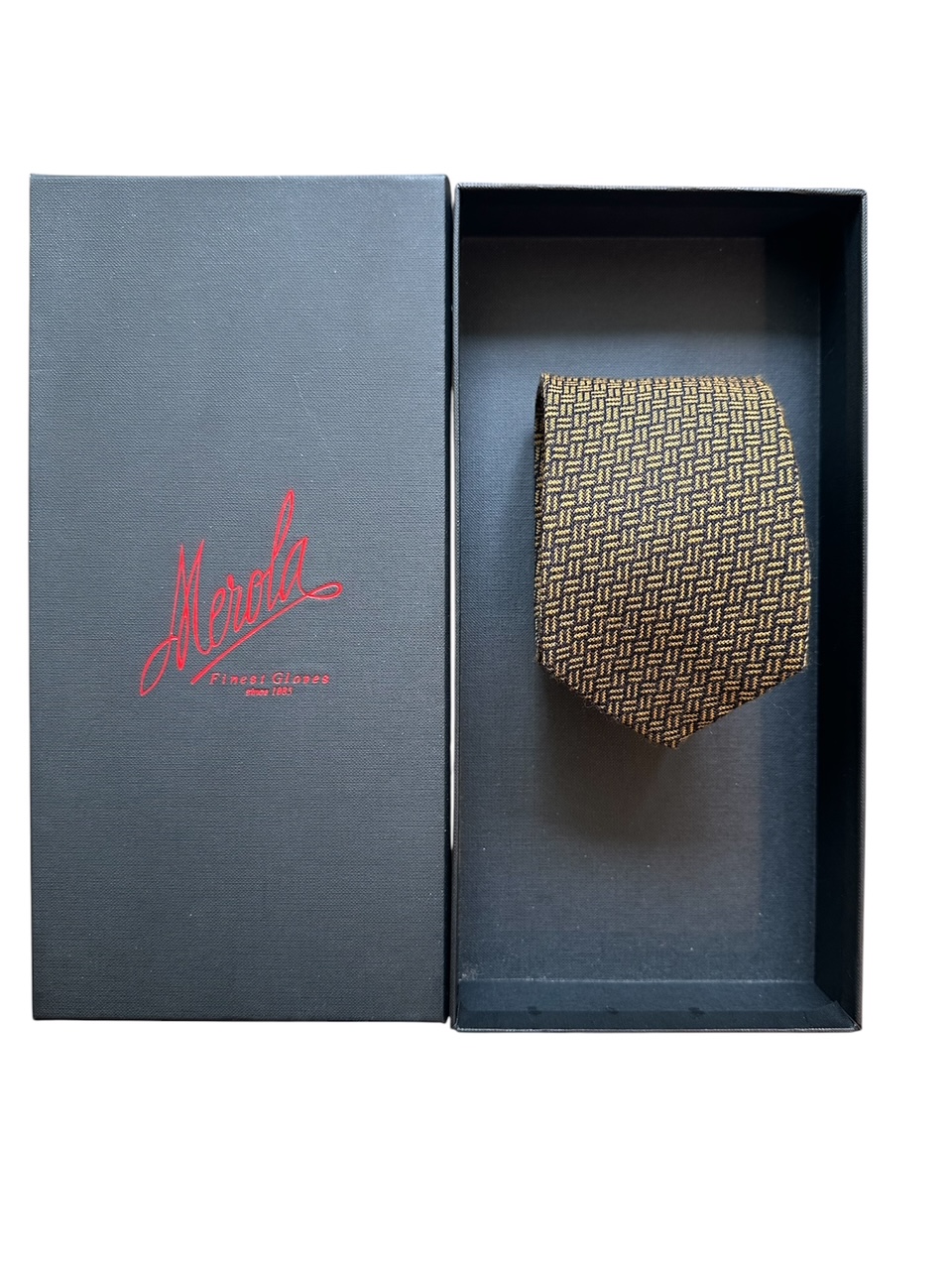 Exclusive archive Ties crafted from 100% pure cashmere hand made in Italy (cm 8,5 x cm 148)
