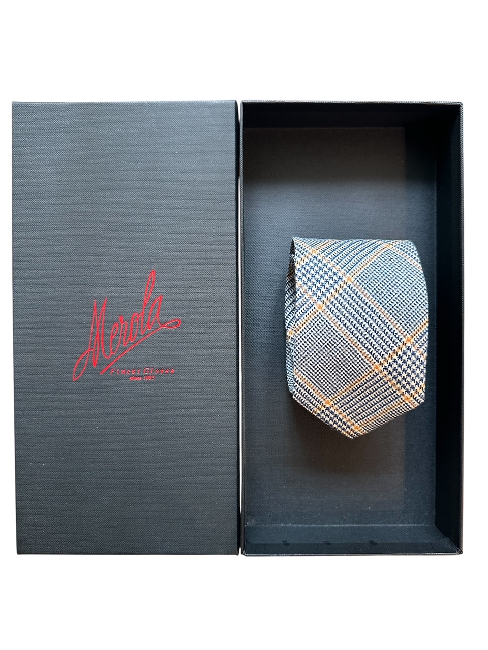 Exclusive archive Ties crafted from 100% pure cashmere hand made in Italy (cm 8,5 x cm 148)