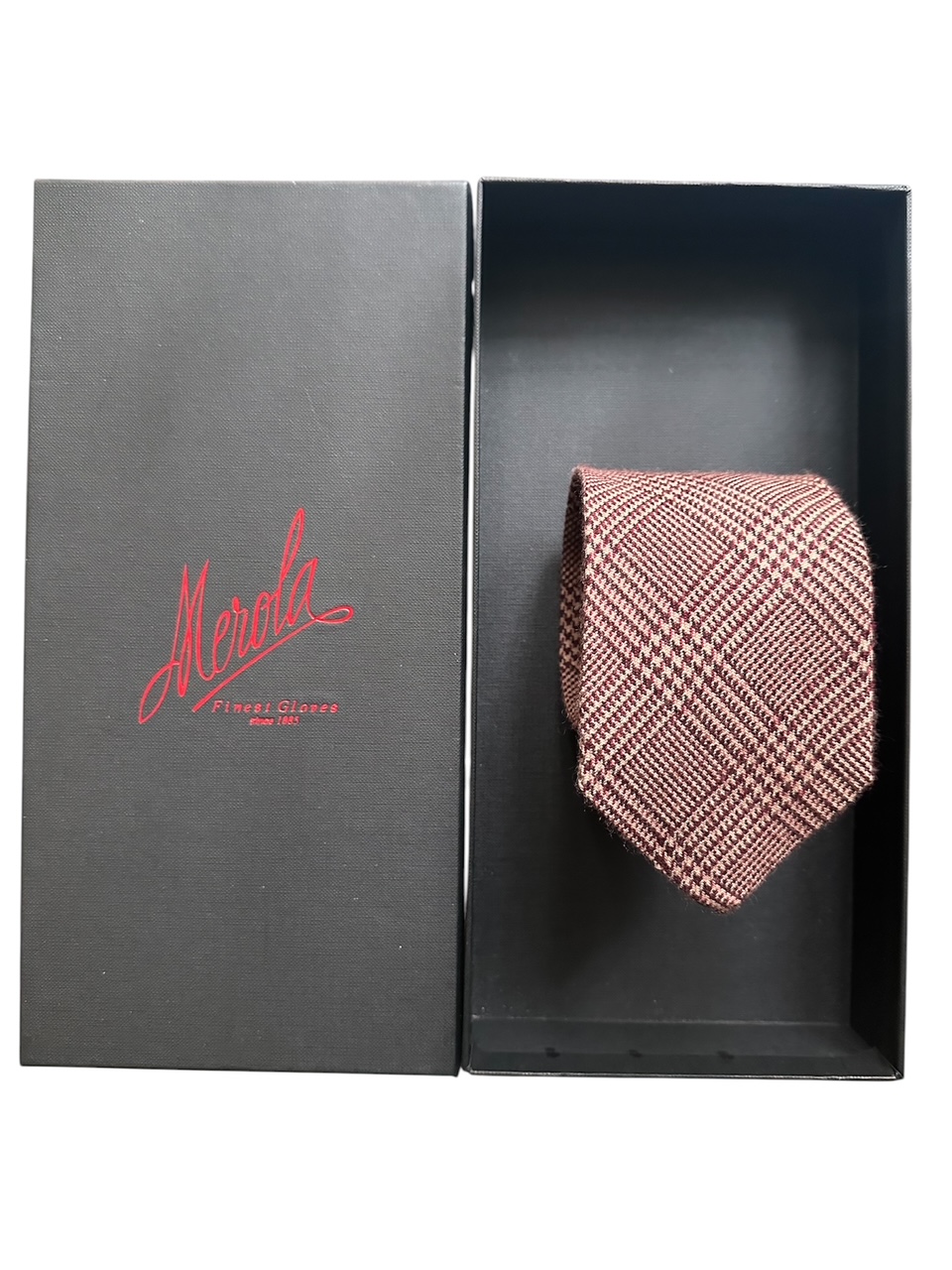 Exclusive archive Ties crafted from 100% pure cashmere hand made in Italy (cm 8,5 x cm 148)